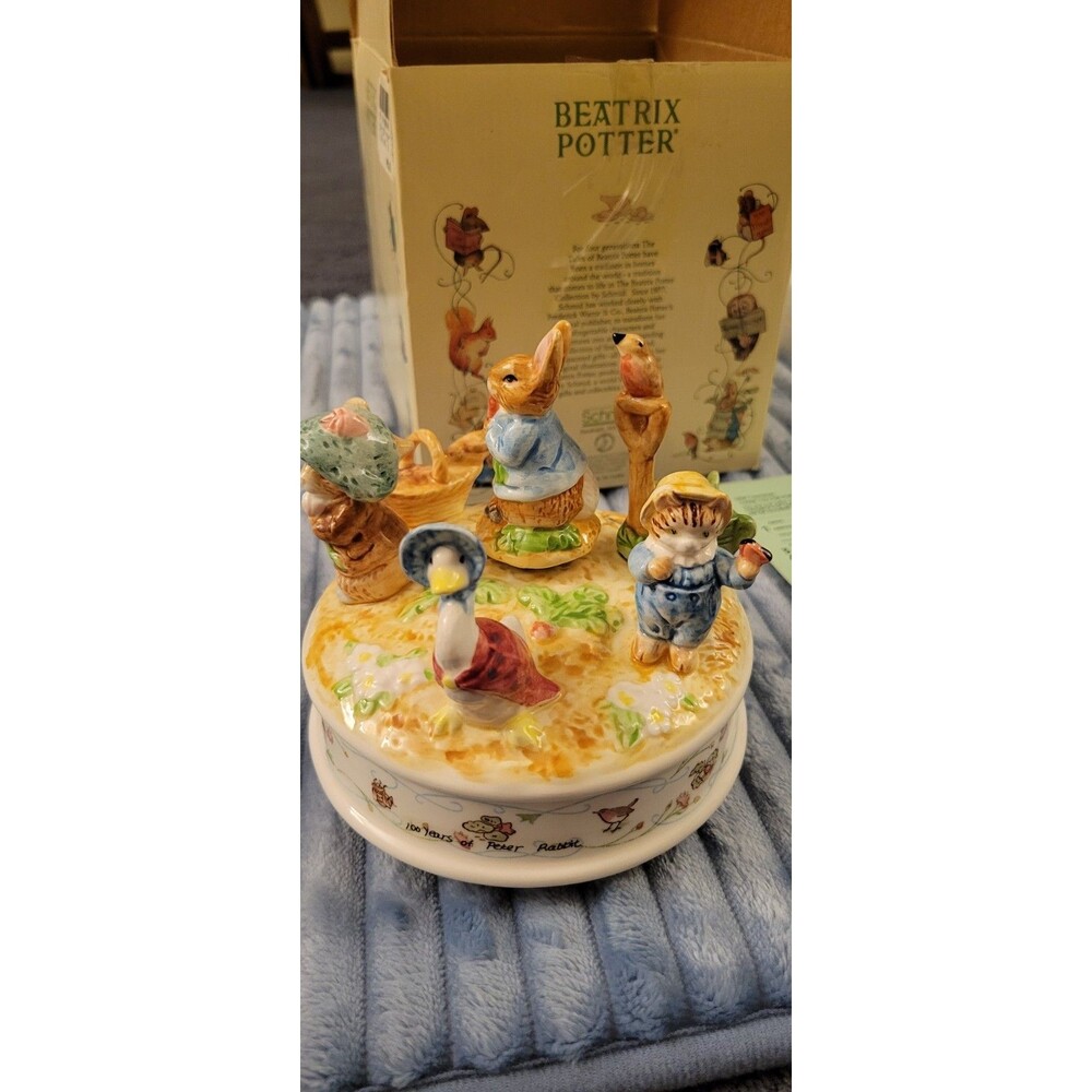 Beatrix Potter - Peter Rabbit Figurine plays "Oh What A Beautiful Morning"